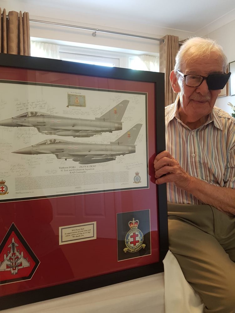 Retired spitfire pilot honoured as last surviving member of War squadron